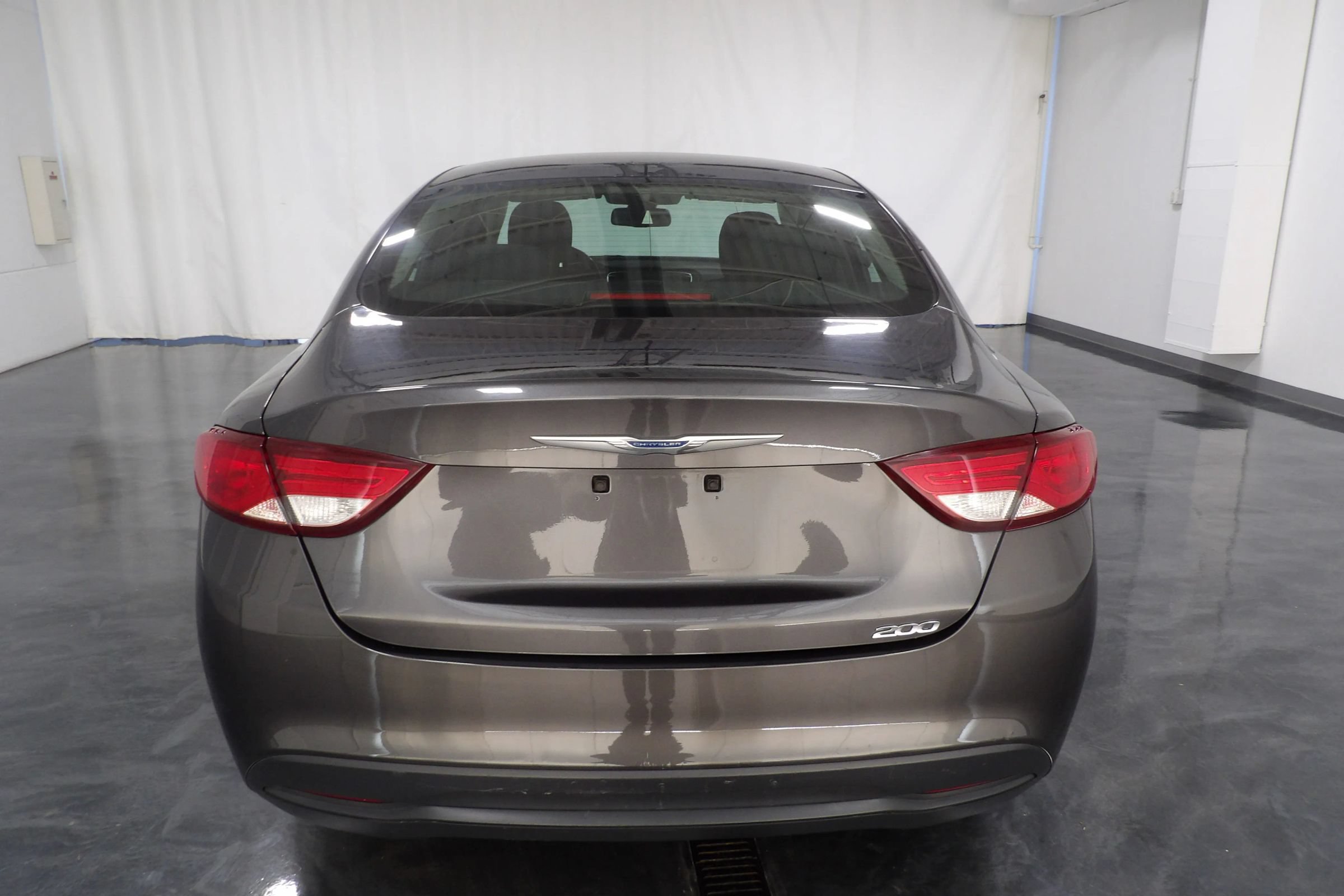 Used 2017 Chrysler 200 LX FWD image 5