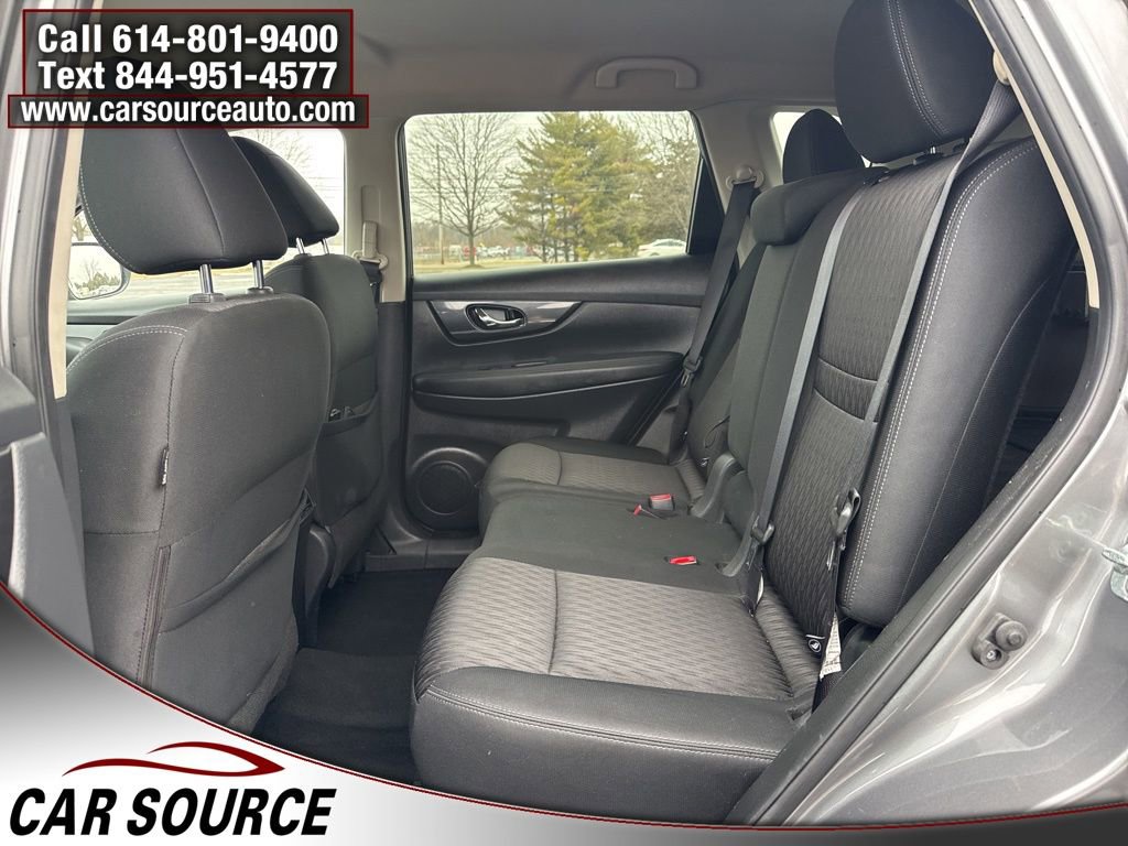 Used 2018 Nissan Rogue SV w/ Premium Package image 31