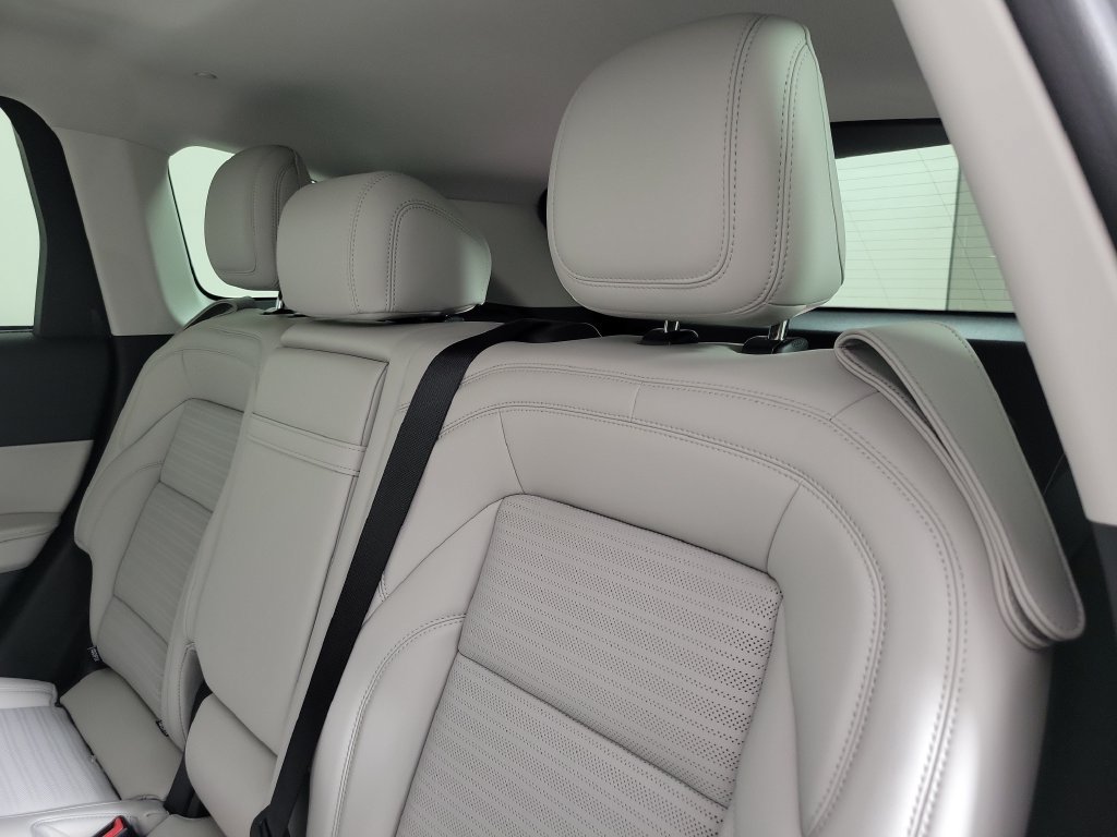 New 2026 Lincoln Nautilus Reserve w/ Jet Appearance Package AWD/4WD image 13