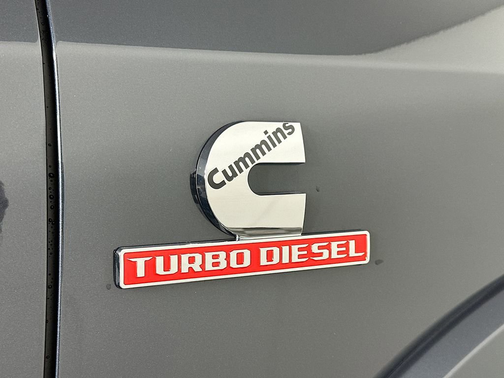 New 2025 RAM 2500 Limited w/ Towing Technology Group image 21