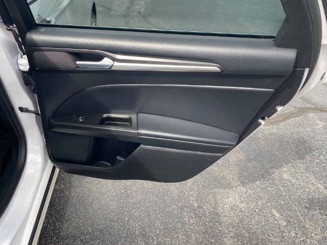 Used 2018 Ford Fusion Energi Titanium image 15