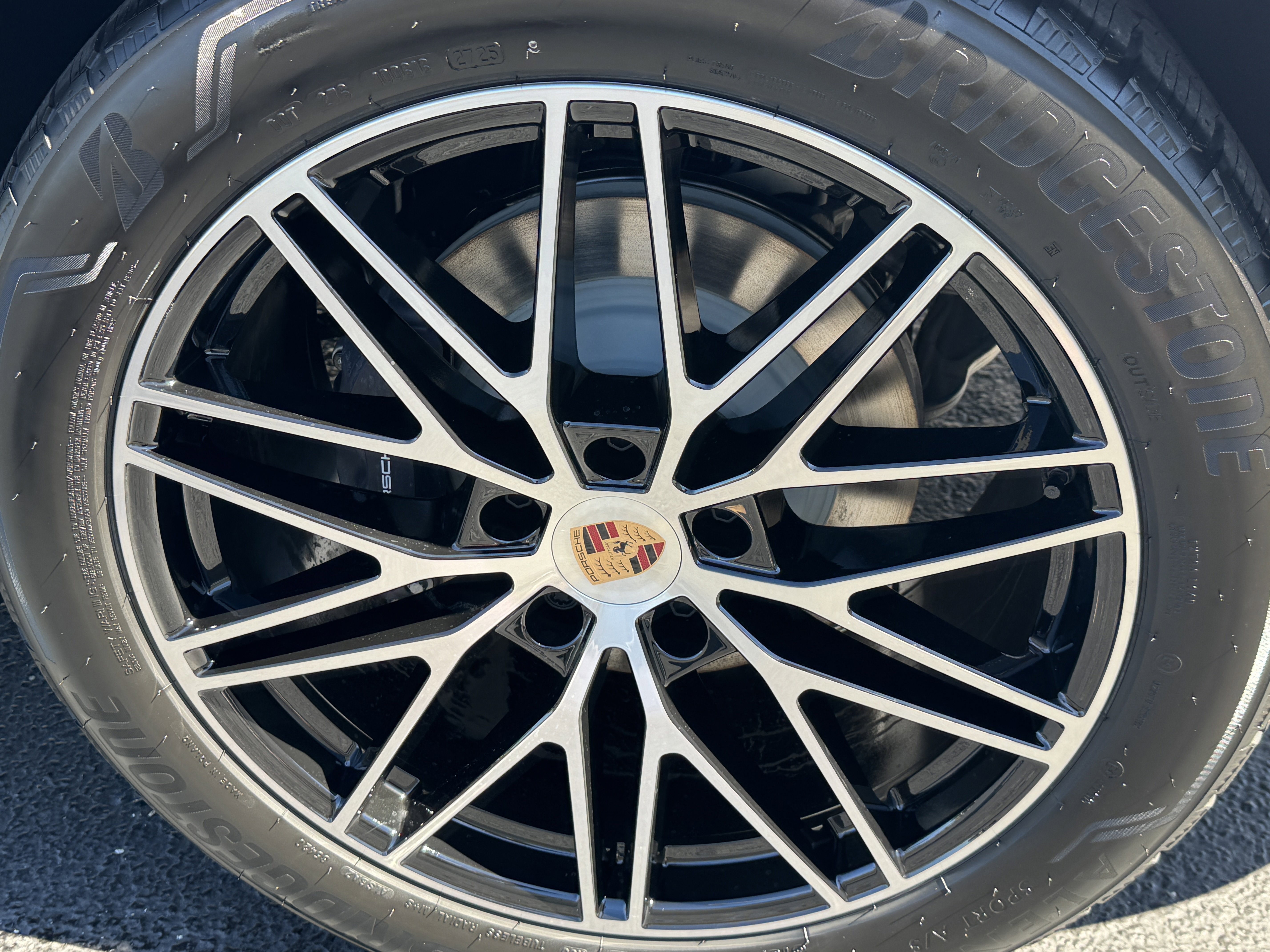 New 2026 Porsche Cayenne image 9