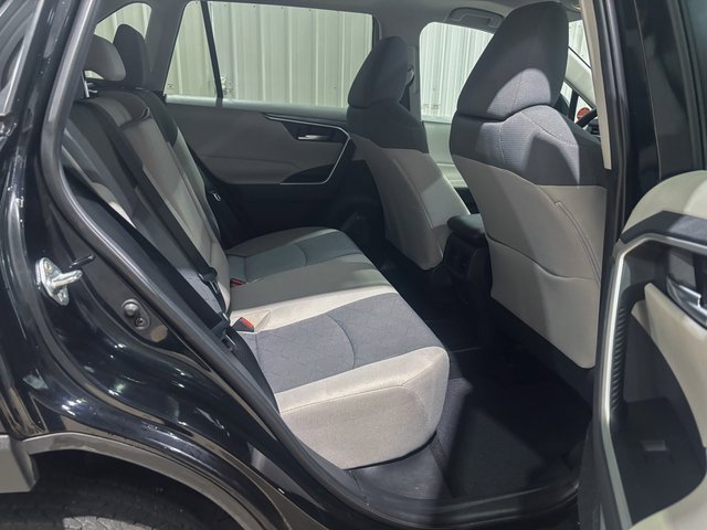 Used 2019 Toyota RAV4 XLE image 29