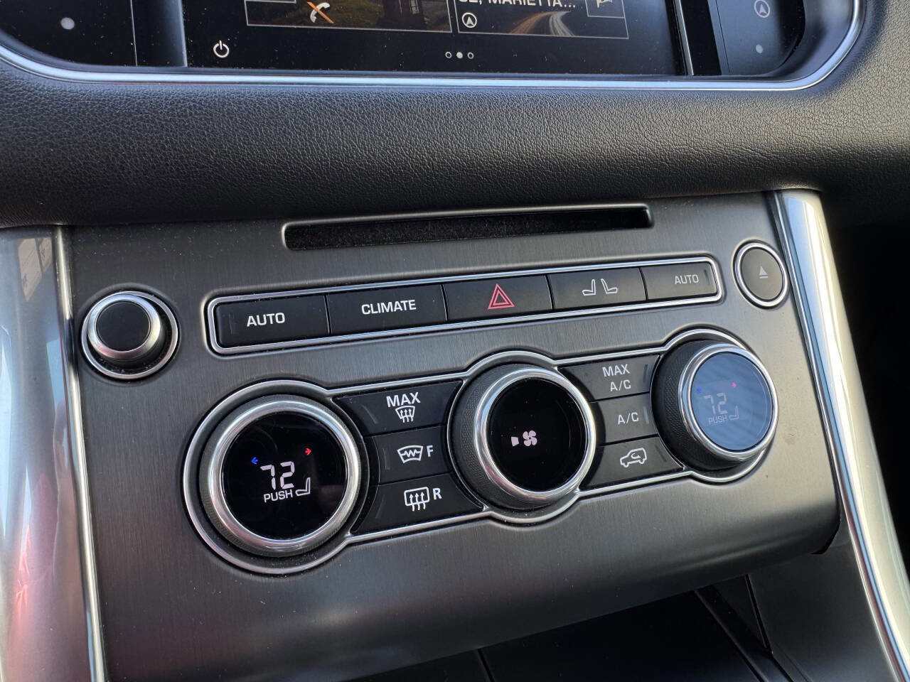 Used 2016 Land Rover Range Rover Sport SE image 21