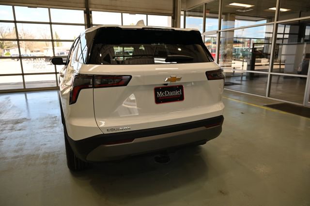 New 2026 Chevrolet Equinox LT w/ Convenience Package II FWD image 5