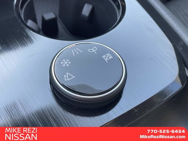New 2026 Nissan Rogue SV w/ Cold Weather Package AWD/4WD image 17