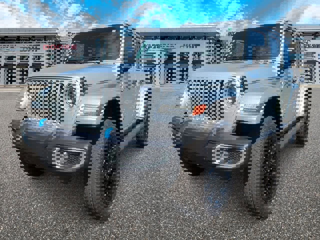 Used 2023 Jeep Wrangler Sahara image 4