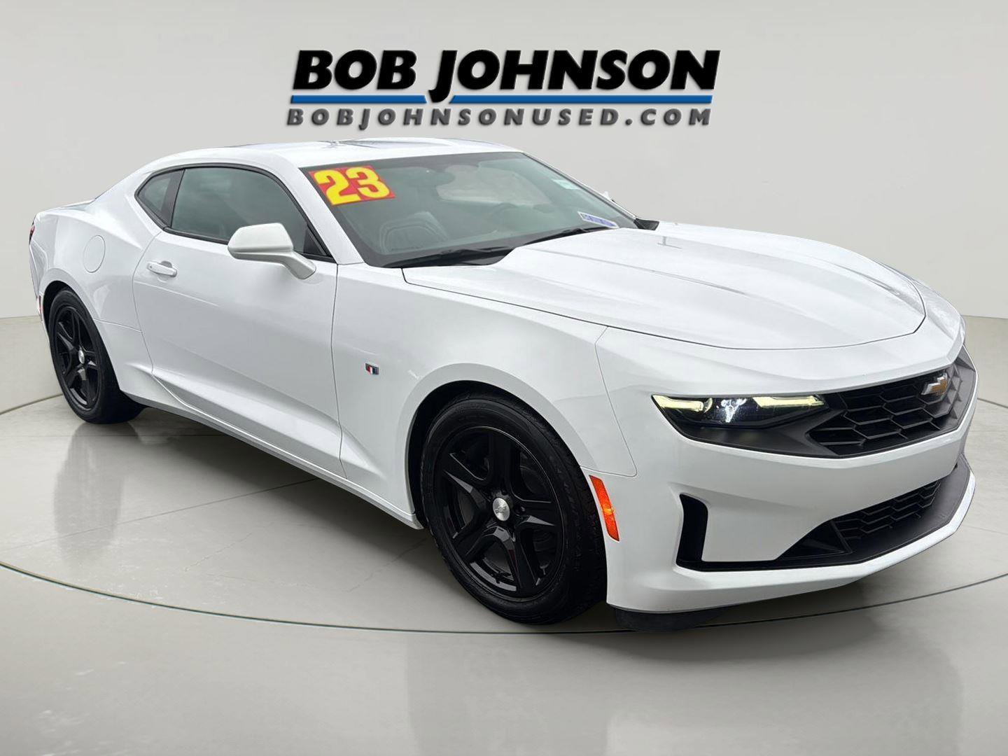 Used 2023 Chevrolet Camaro LT image 1