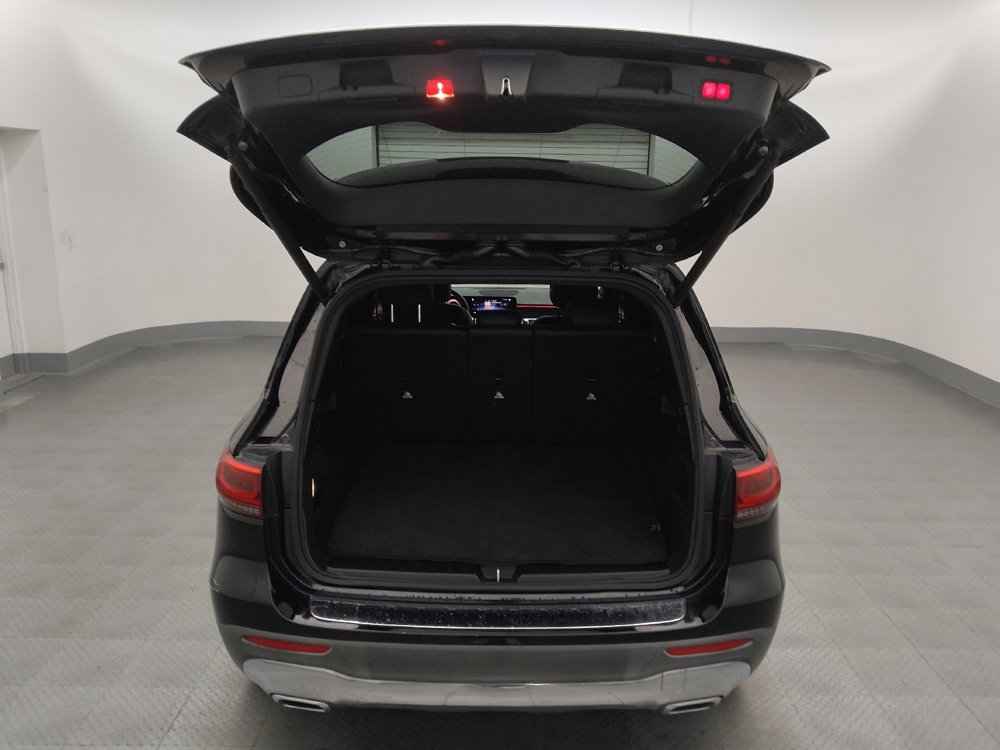 Used 2021 Mercedes-Benz GLB 250 4MATIC w/ Premium Package image 29
