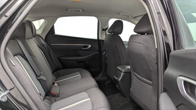 Used 2021 Hyundai Sonata SE w/ Cargo Package image 17