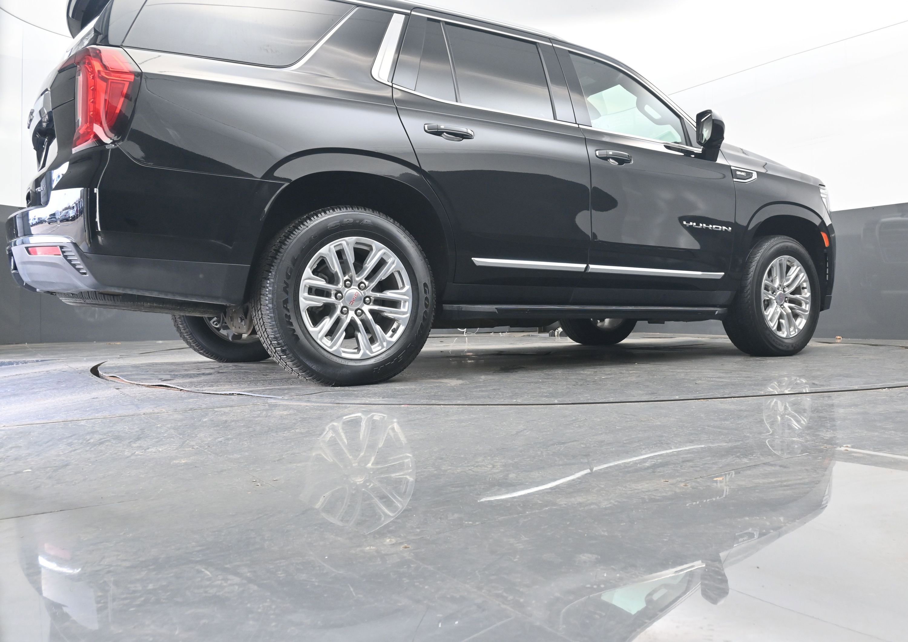 Used 2022 GMC Yukon SLT image 28