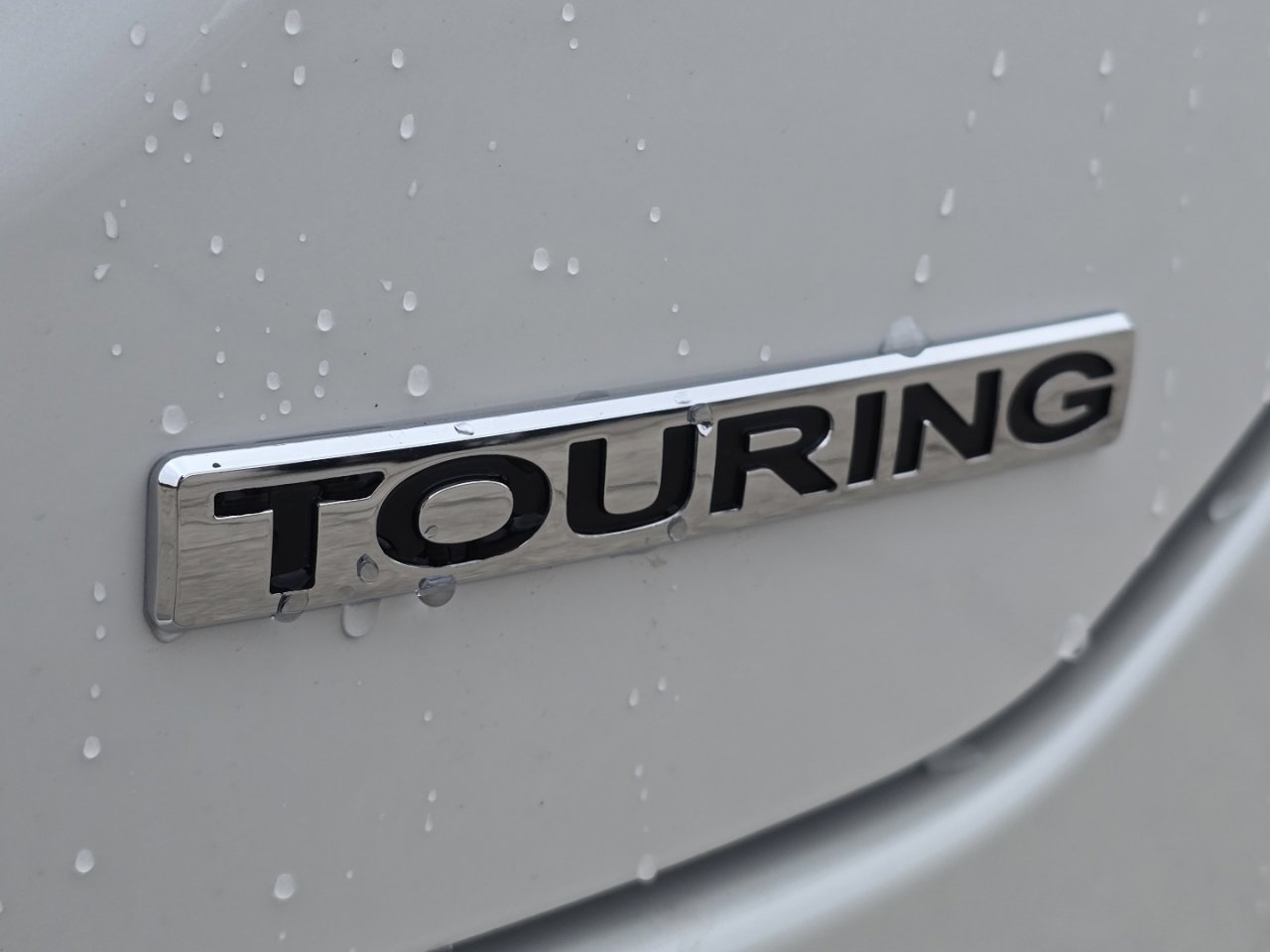 New 2025 Honda Pilot Touring image 14