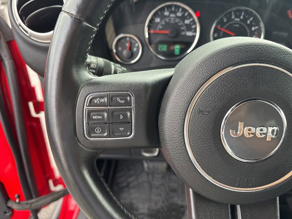 Used 2016 Jeep Wrangler Unlimited Rubicon w/ Connectivity Group image 68