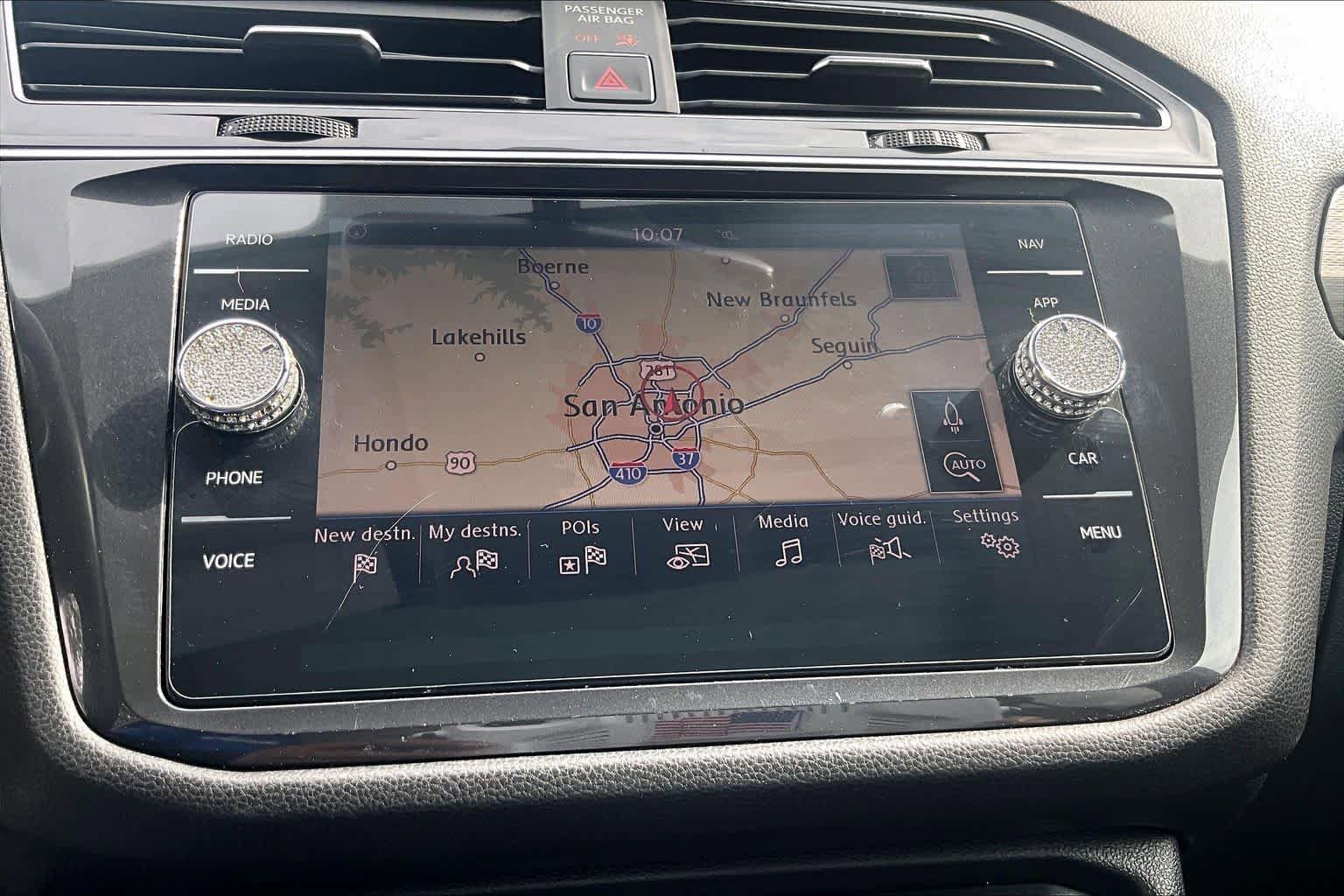 Used 2018 Volkswagen Tiguan SEL FWD image 37