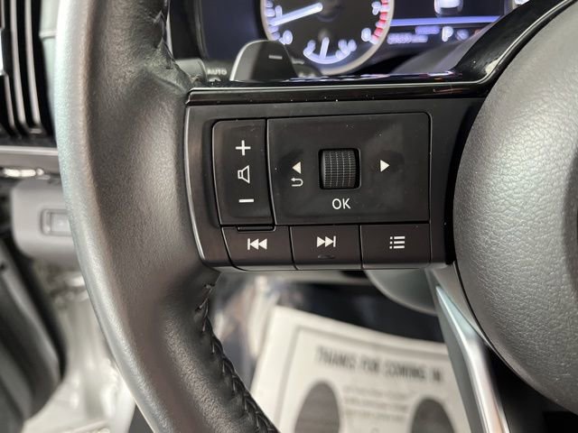 Used 2023 Nissan Pathfinder SV image 23