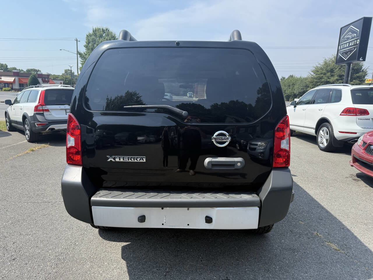 Used 2014 Nissan Xterra X image 6