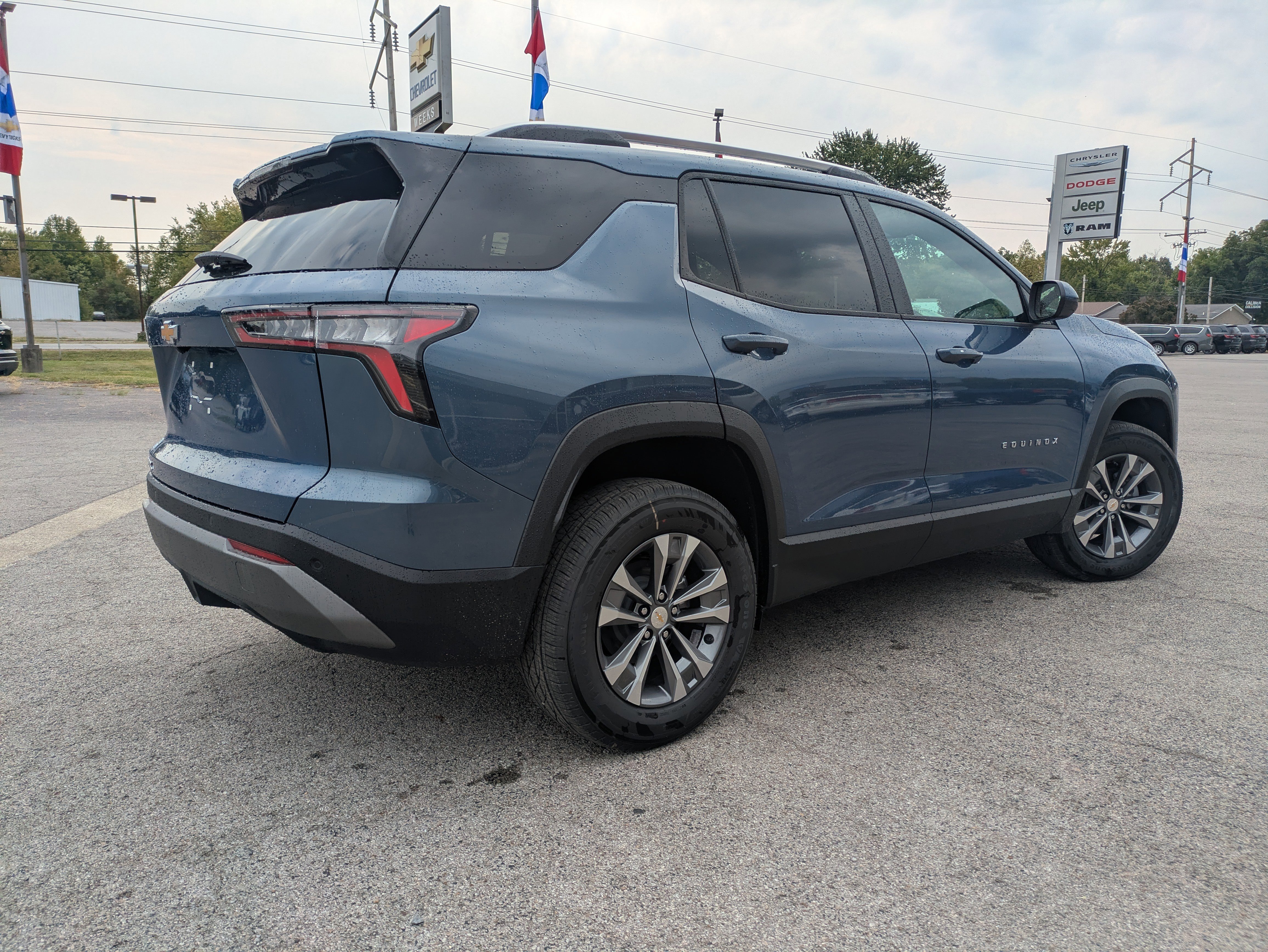 New 2026 Chevrolet Equinox LT w/ Convenience Package II image 4