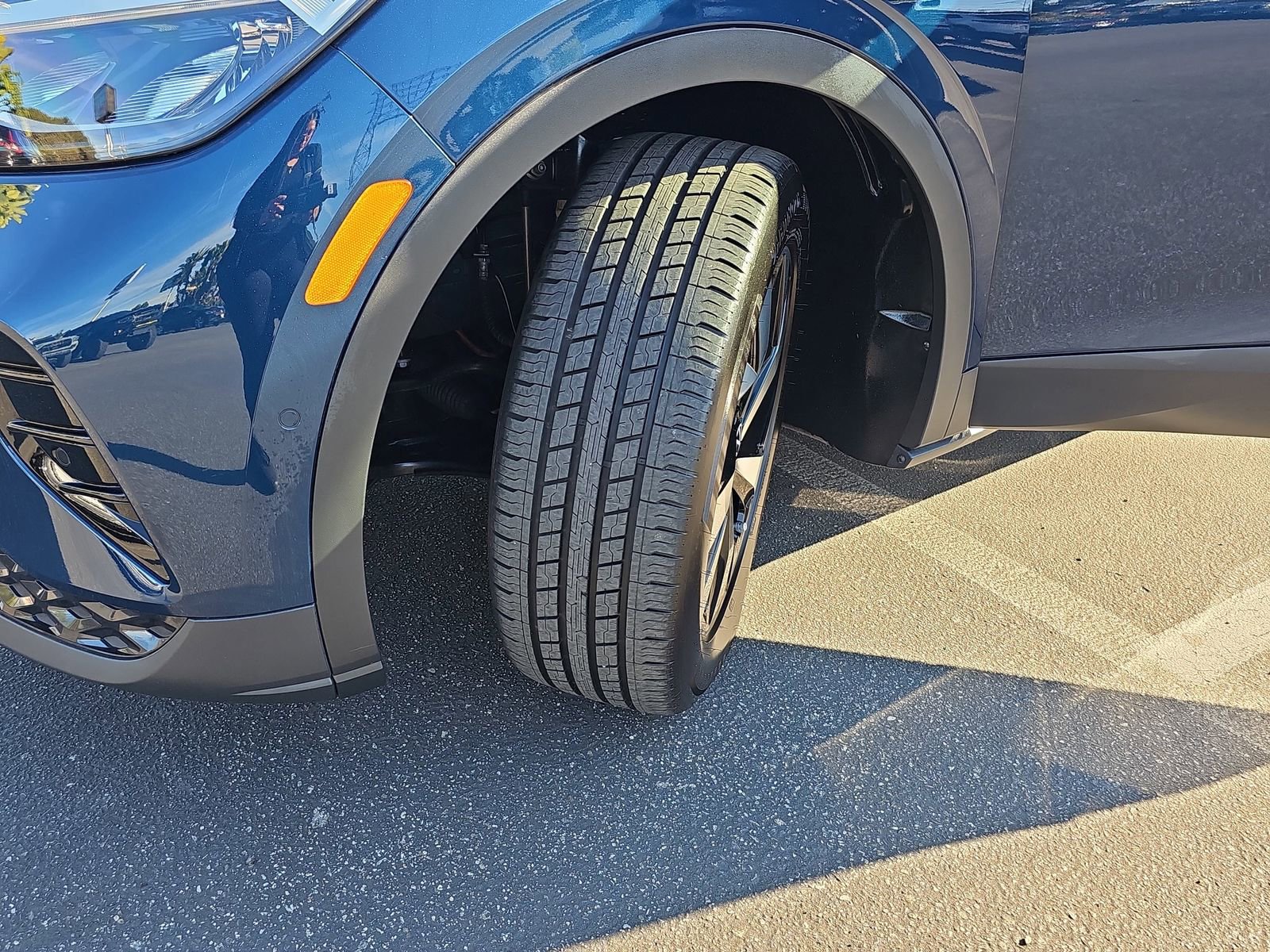 Certified 2023 Volkswagen ID.4 2WD image 31