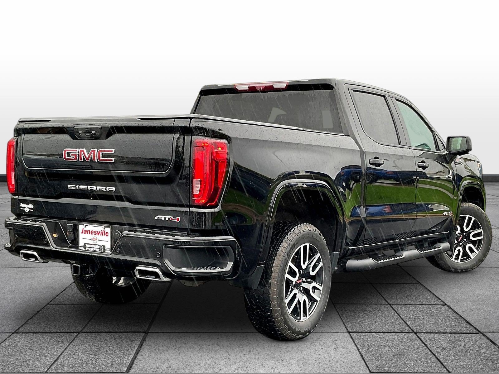 Used 2023 GMC Sierra 1500 AT4 w/ Technology Package AWD/4WD image 7