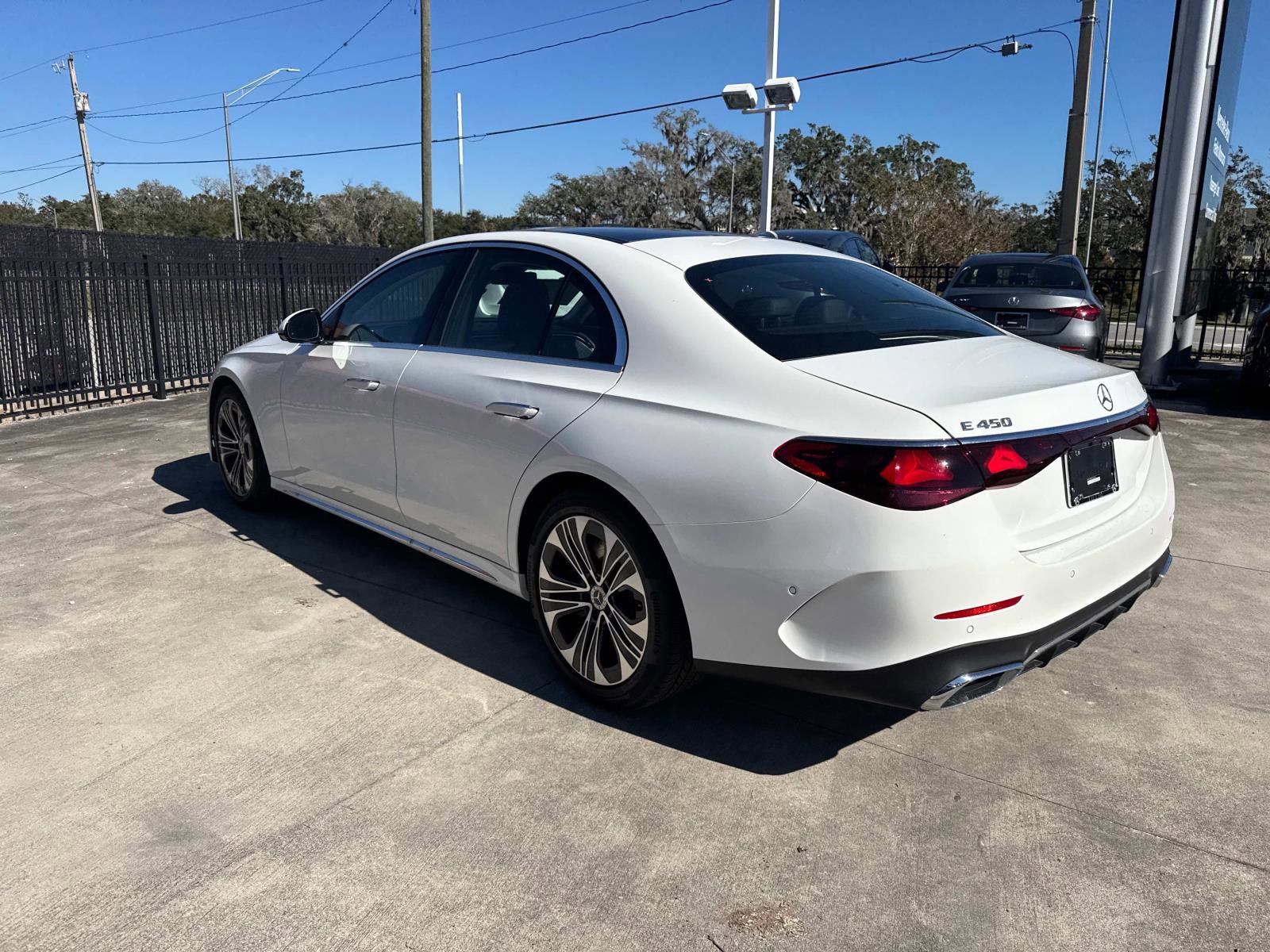 New 2025 Mercedes-Benz E 450 4MATIC Sedan image 5