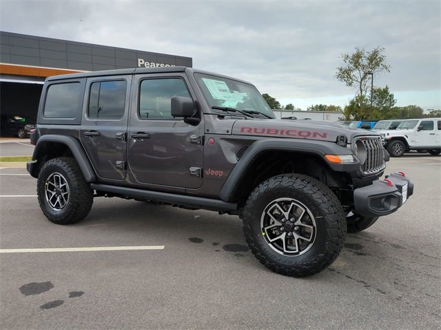 Used 2024 Jeep Wrangler Unlimited Rubicon w/ Technology Group image 2