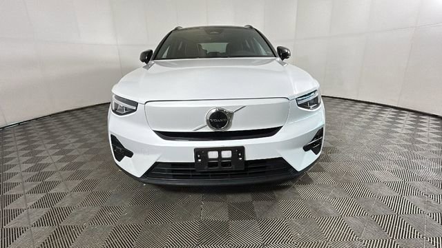 Used 2023 Volvo XC40 Recharge Plus AWD/4WD image 8