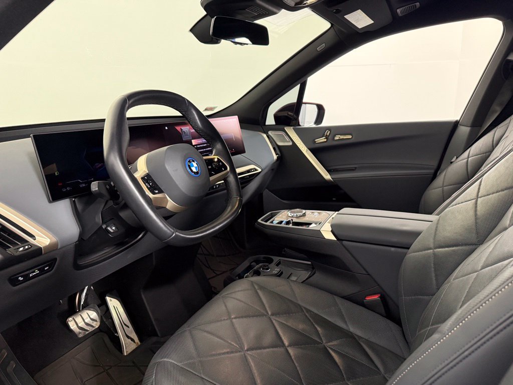 Used 2023 BMW iX M60 w/ Executive Package AWD/4WD image 4