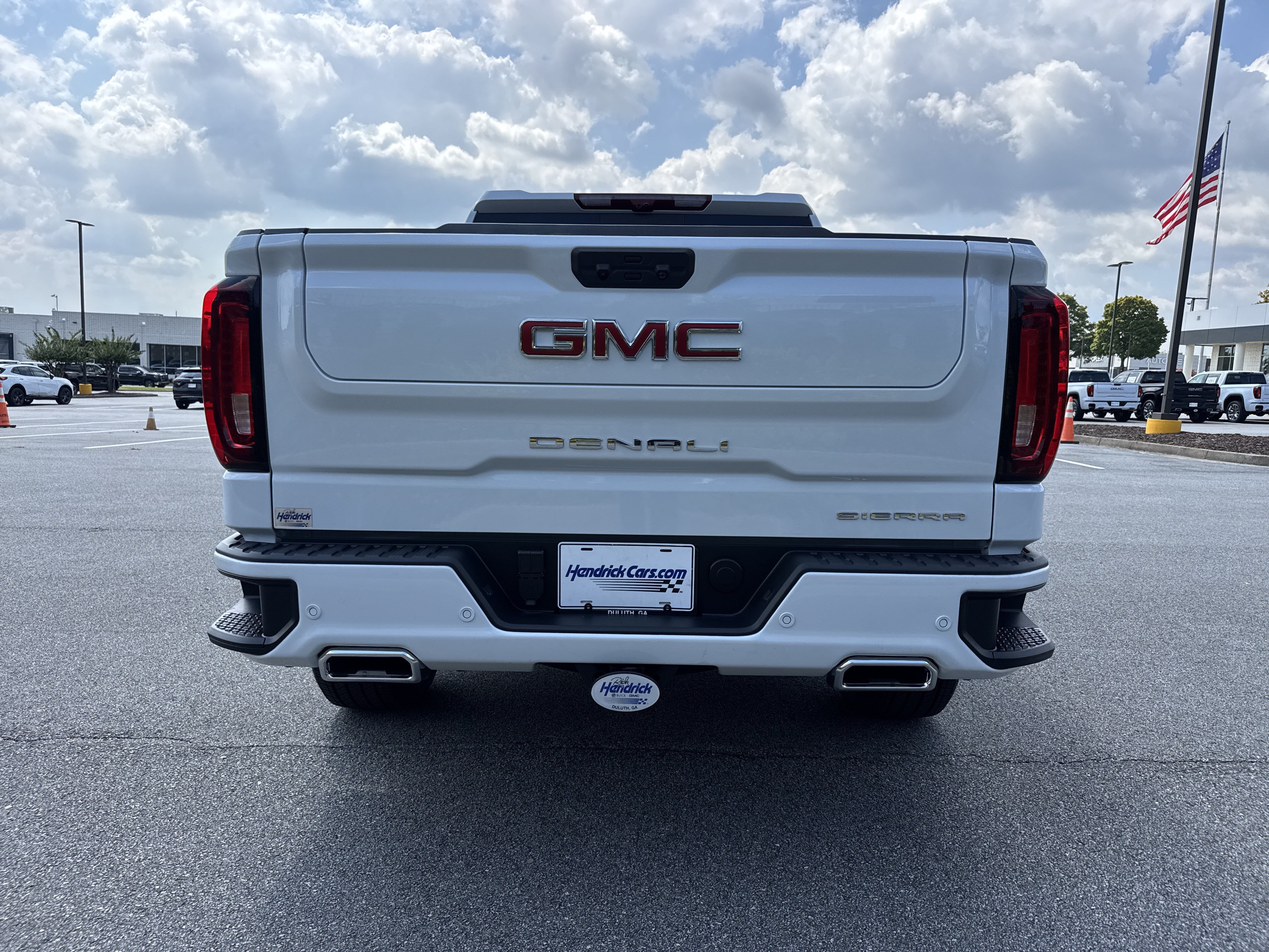 New 2026 GMC Sierra 1500 Denali w/ Denali Reserve Package AWD/4WD image 11