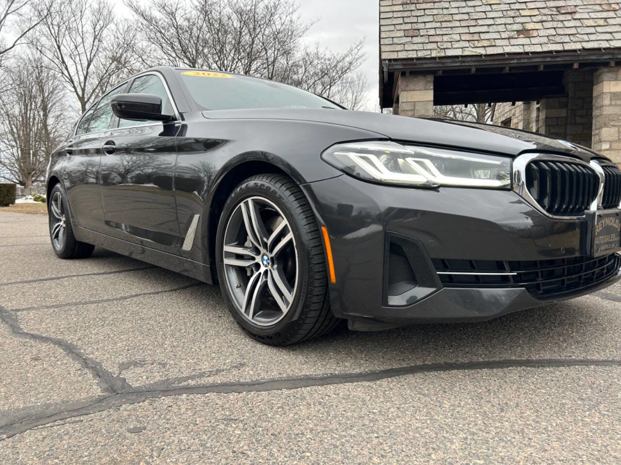 Used 2022 BMW 530i xDrive w/ Convenience Package image 4