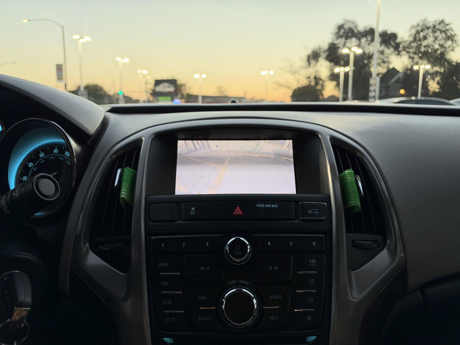 Used 2014 Buick Verano FWD image 25