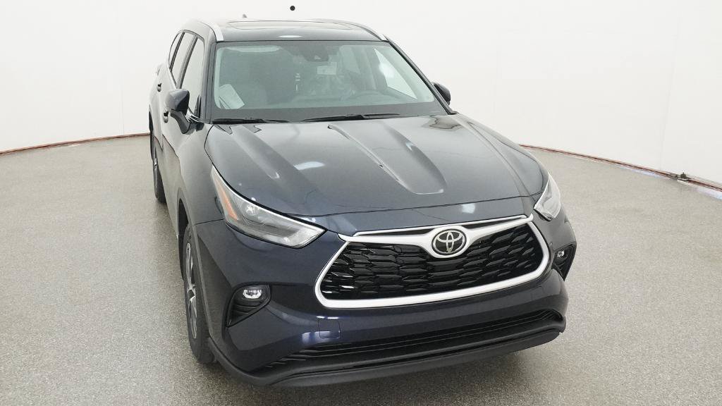 New 2026 Toyota Highlander XLE AWD/4WD image 17