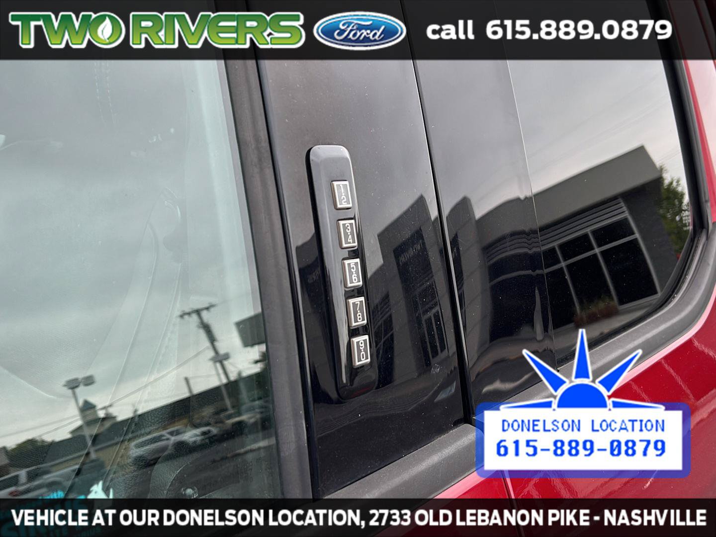 Used 2015 Ford F150 Lariat w/ Equipment Group 502A Luxury AWD/4WD image 7