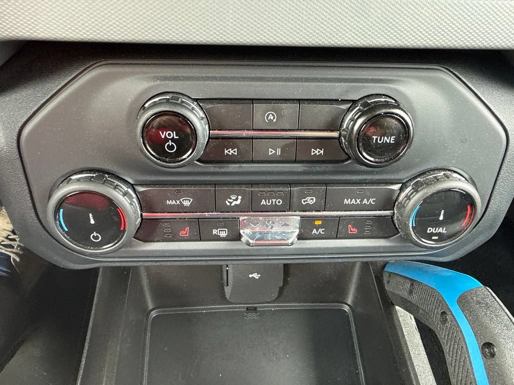 Certified 2022 Ford Bronco Black Diamond AWD/4WD image 23