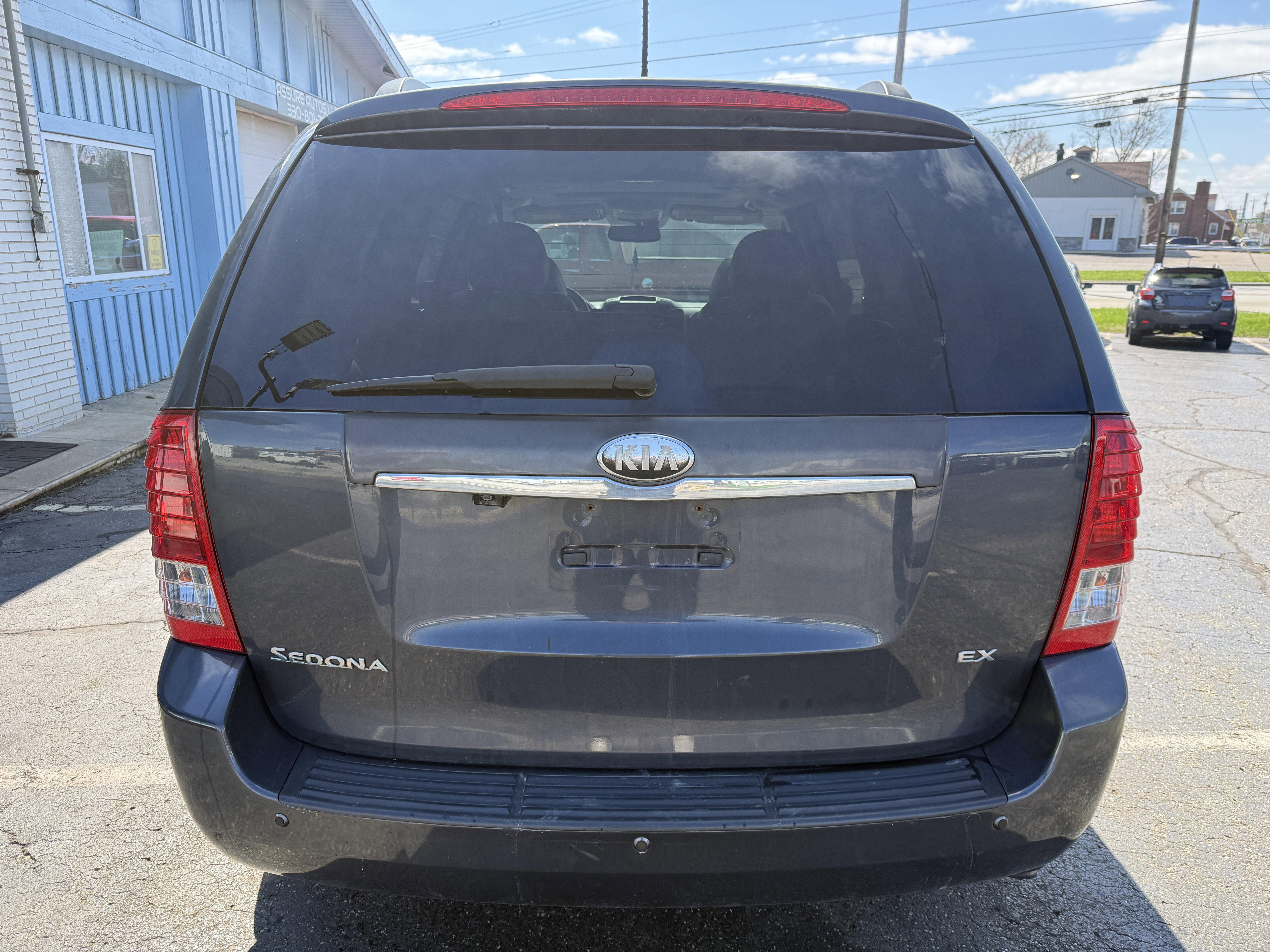 Used 2014 Kia Sedona EX w/ Luxury Package FWD image 4
