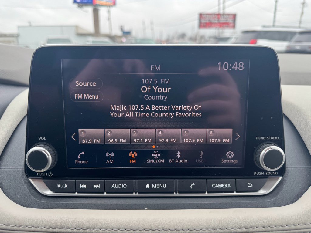 Used 2023 Nissan Rogue SV image 24