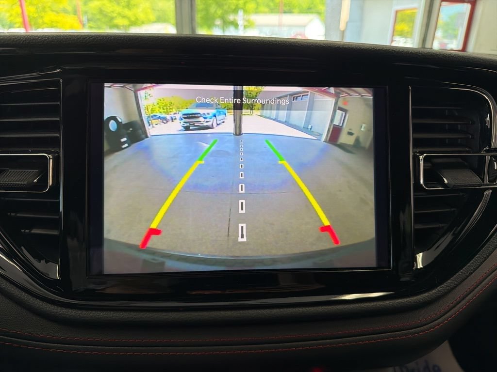 Certified 2025 Dodge Durango R/T w/ Blacktop Package AWD/4WD image 17