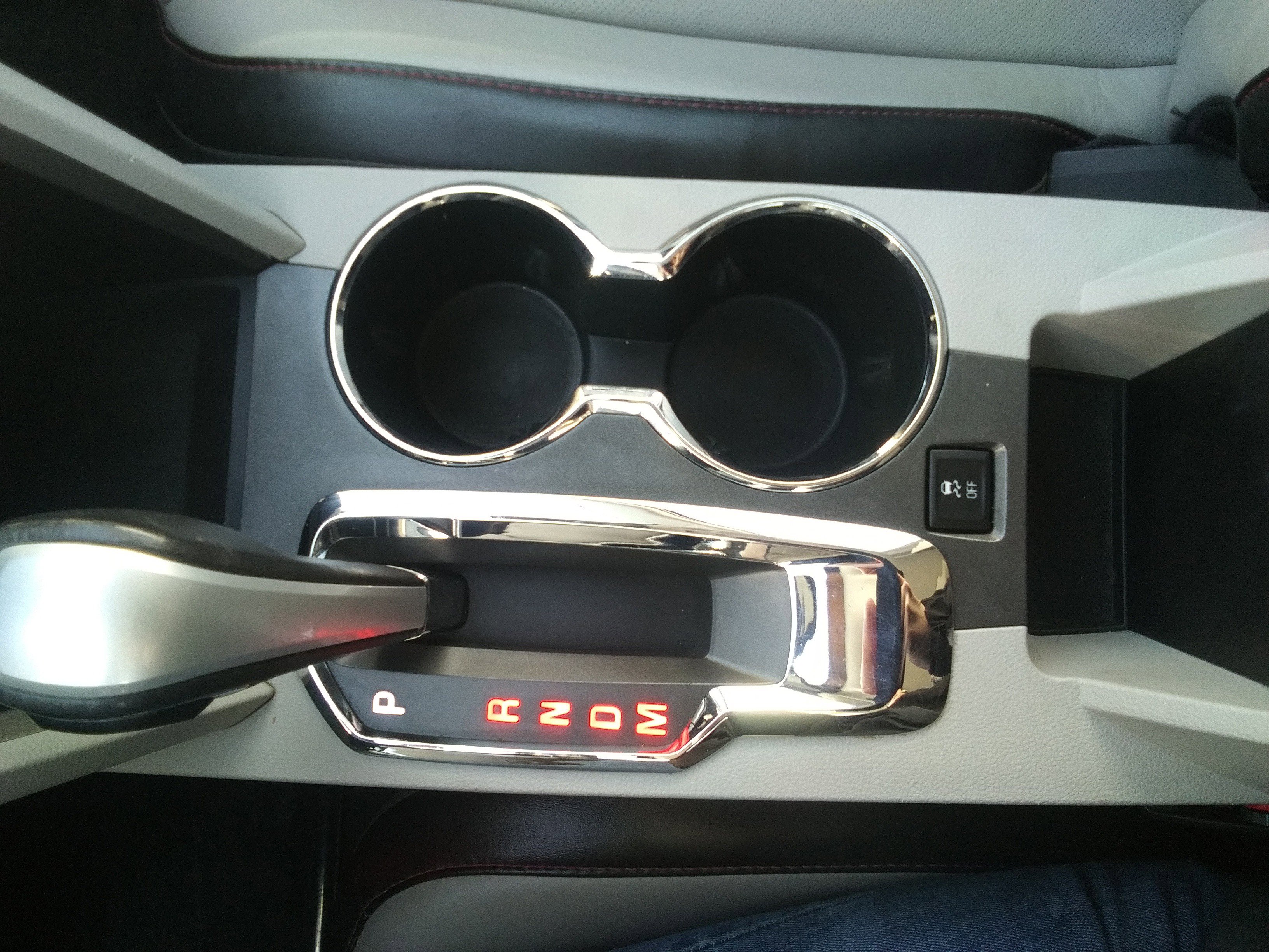 Used 2015 GMC Terrain SLT w/ Cargo Package image 17