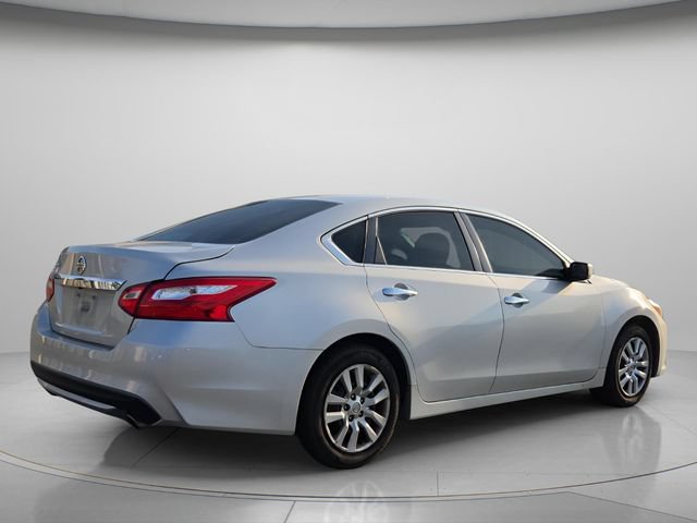 Used 2016 Nissan Altima 2.5 S w/ Power Driver Seat Package FWD image 7