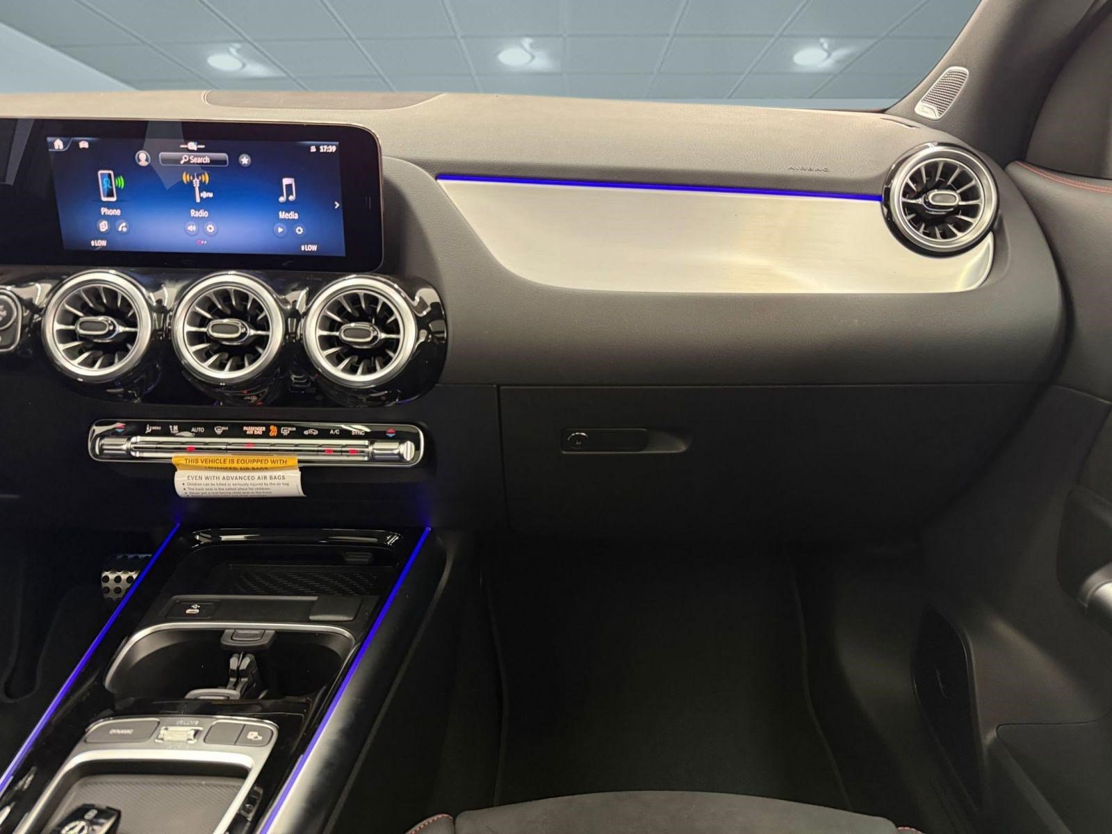 New 2026 Mercedes-Benz GLA 35 AMG 4MATIC image 26