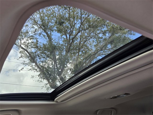 Used 2018 Subaru Outback 2.5i Touring image 16