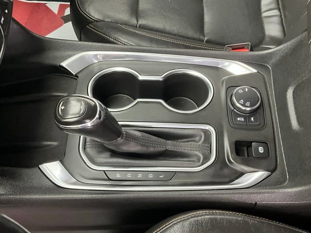 Used 2019 Chevrolet Traverse Premier w/ LPO, Cargo Package AWD/4WD image 20