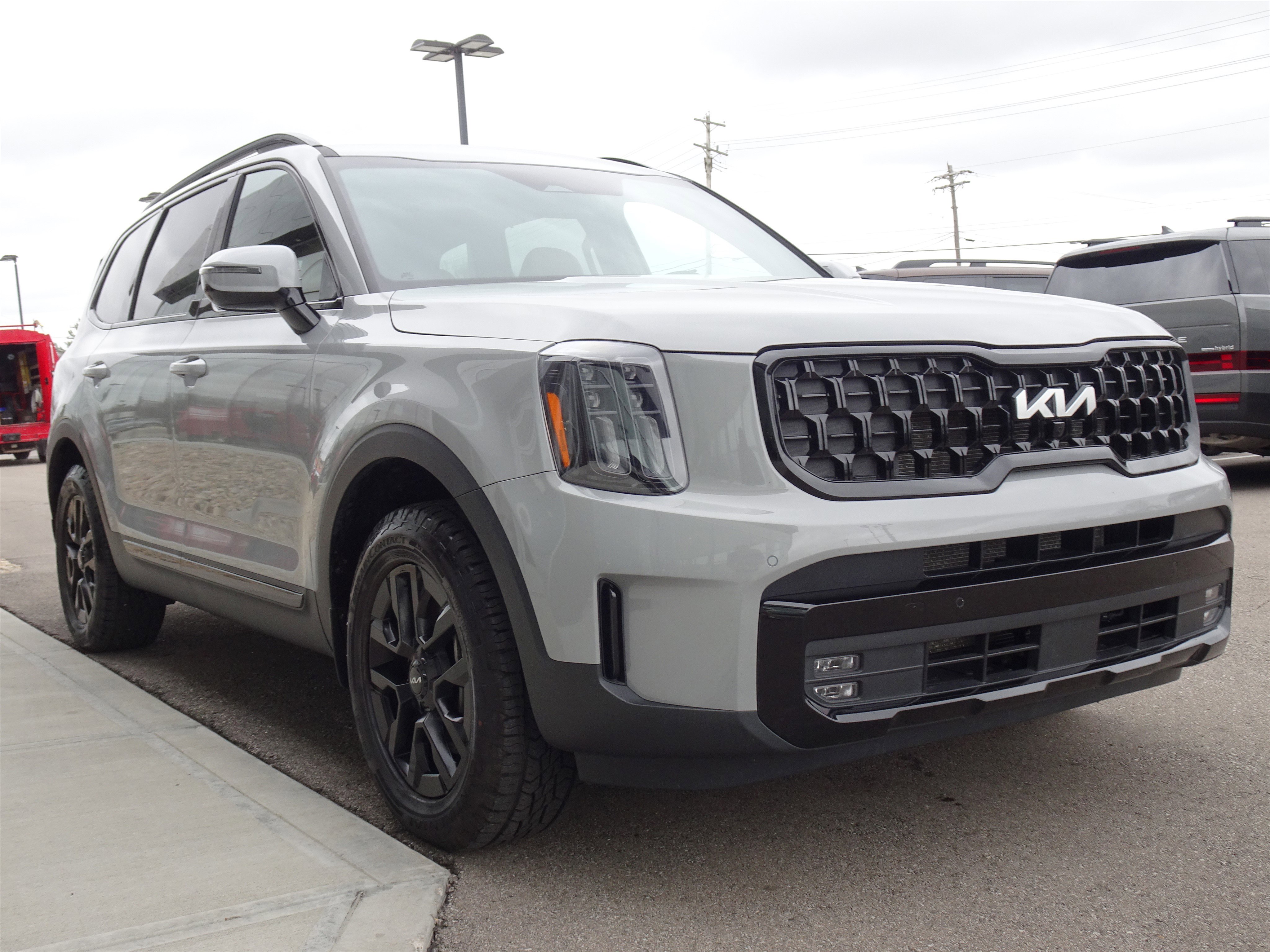 Used 2024 Kia Telluride SX X-Pro image 6