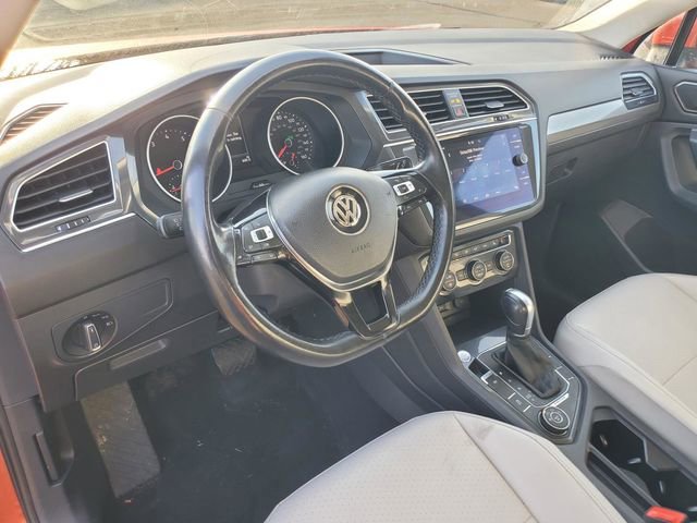Used 2018 Volkswagen Tiguan SE AWD/4WD image 14