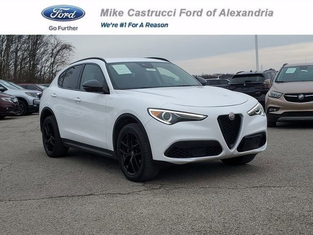 Used 2019 Alfa Romeo Stelvio w/ Nero Edizione