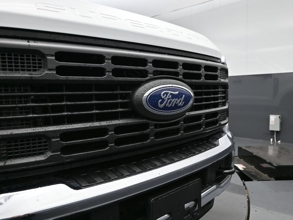 Used 2023 Ford F250 XL w/ XL Chrome Package RWD image 11