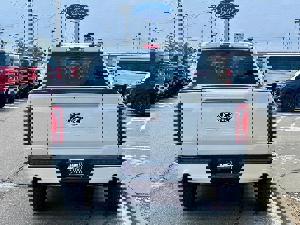 New 2026 Ford F150 Lariat w/ Equipment Group 502A High image 4