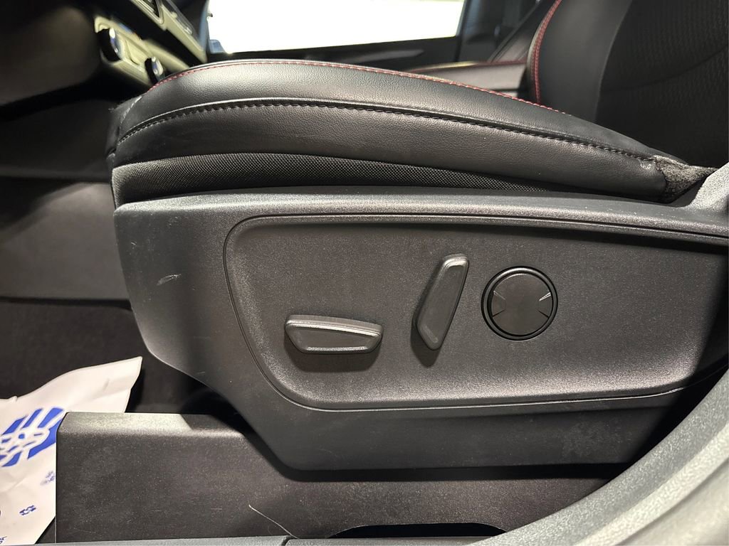 Certified 2025 Ford Escape ST-Line image 28