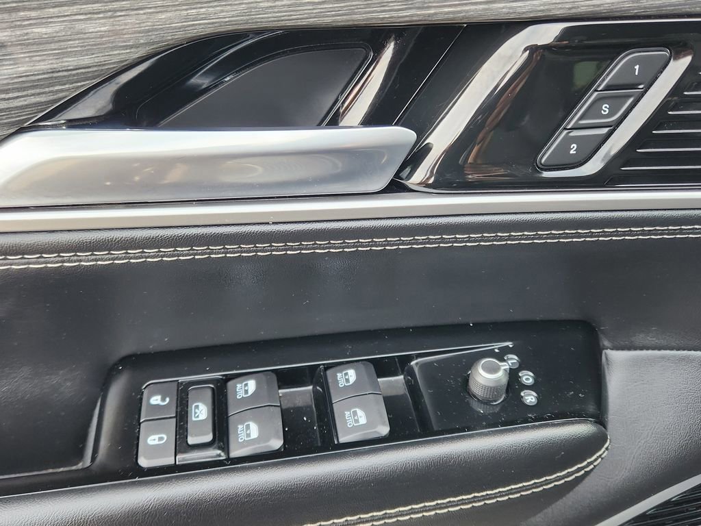 Used 2022 Jeep Wagoneer Series III w/ Premium Group I image 8