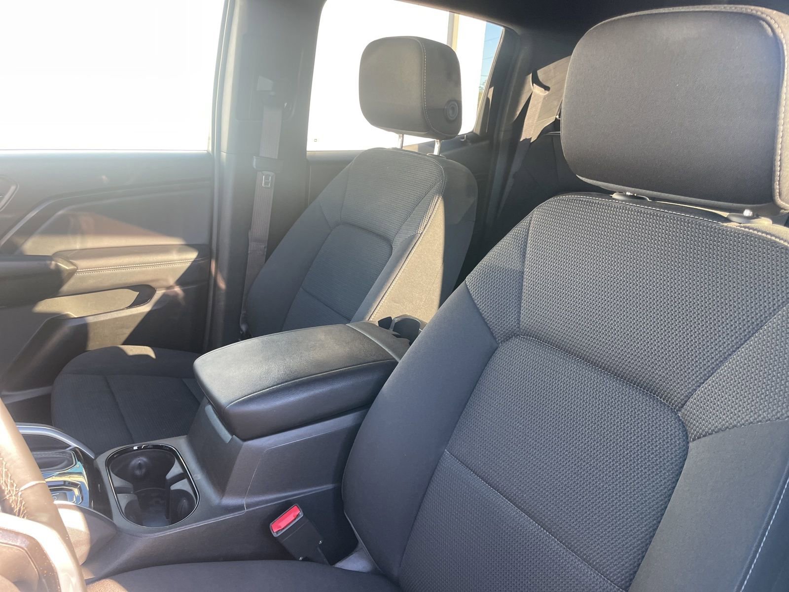 Used 2024 Chevrolet Colorado LT w/ LT Convenience Package image 8