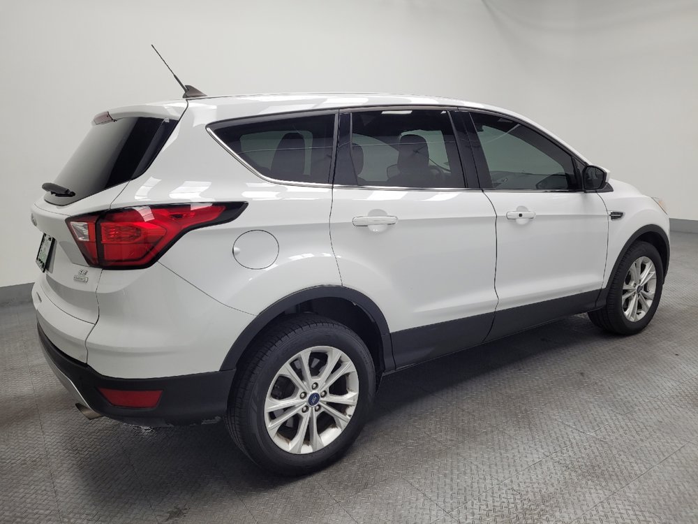 Used 2019 Ford Escape SE FWD image 10